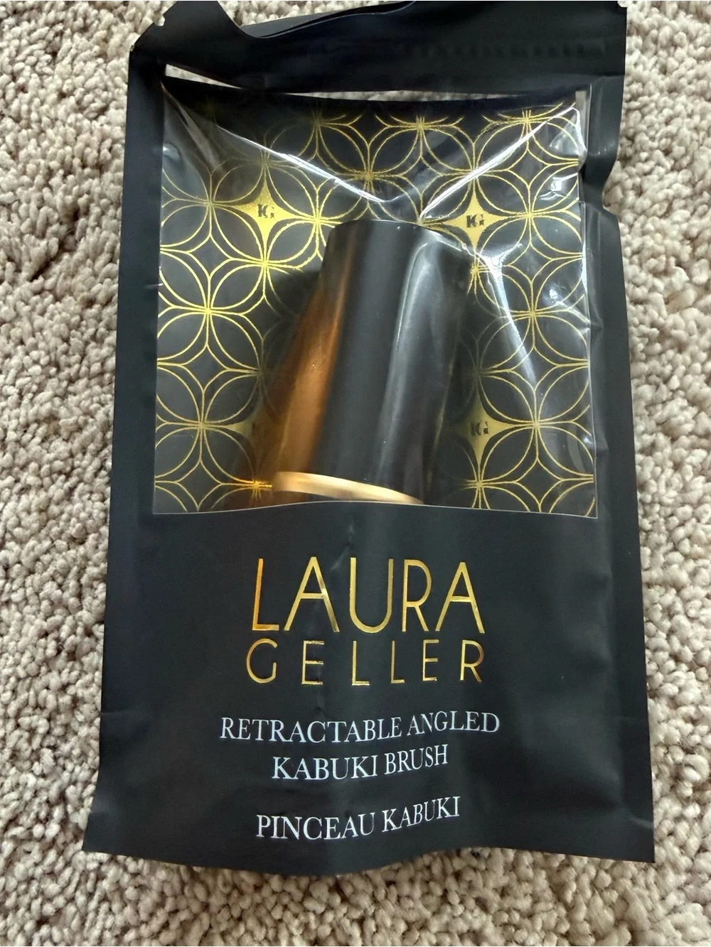 New! Laura Geller Black and Gold Retractable Angled Kabuki Brush